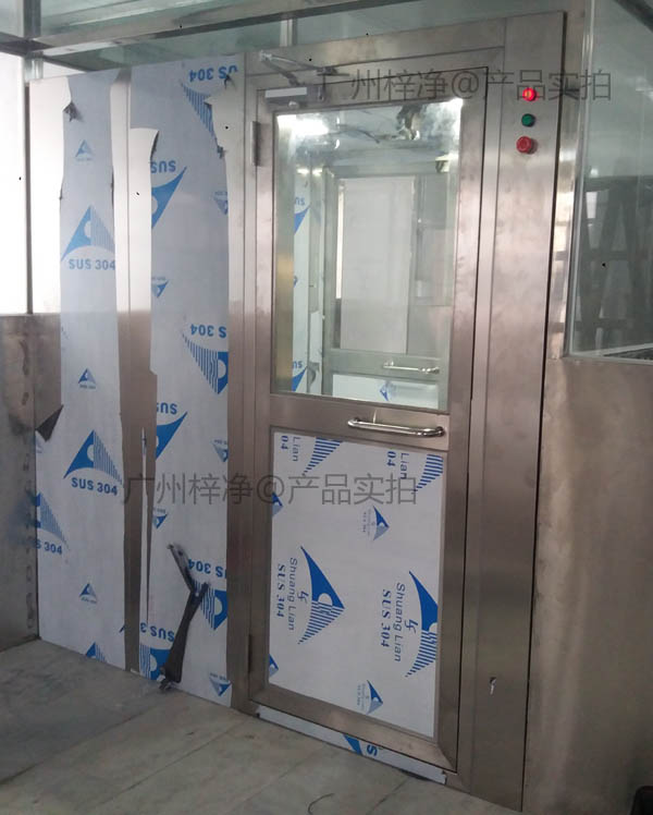 左進右出轉(zhuǎn)角風(fēng)淋間 左進右出轉(zhuǎn)角風(fēng)淋間