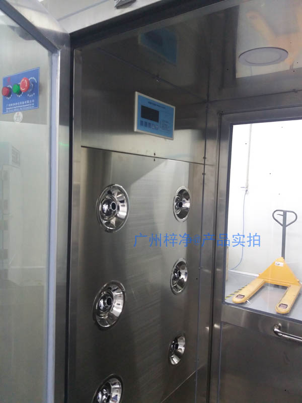 全不銹鋼風(fēng)淋間工作區(qū)圖片 全不銹鋼風(fēng)淋間工作區(qū)圖片