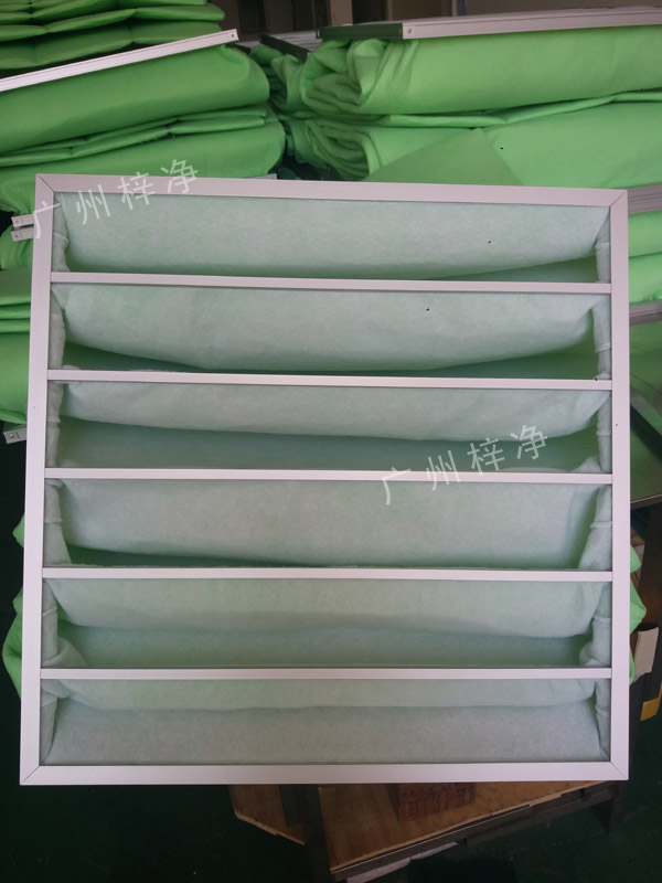 過(guò)濾棉袋式初效過(guò)濾器采用G4等級(jí)過(guò)濾棉制作,過(guò)濾精度為5um。 過(guò)濾棉袋式初效過(guò)濾器采用G4等級(jí)過(guò)濾棉制作,過(guò)濾精度為5um。