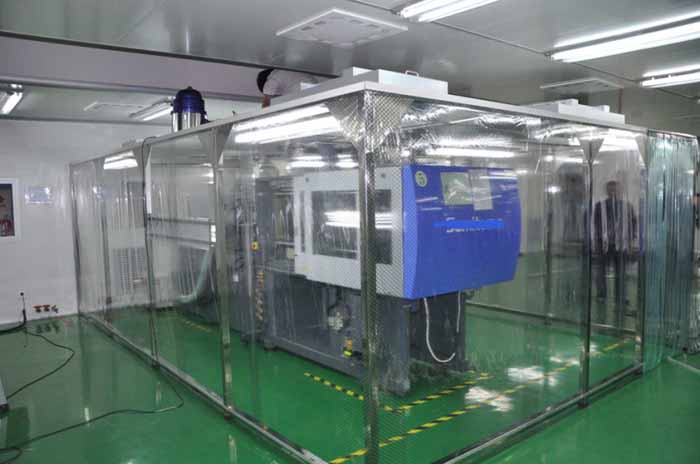 普通潔凈棚主要由箱體、FFU風機、初效過濾器、高效過濾器、阻尼層、燈具等組成，外殼噴塑。