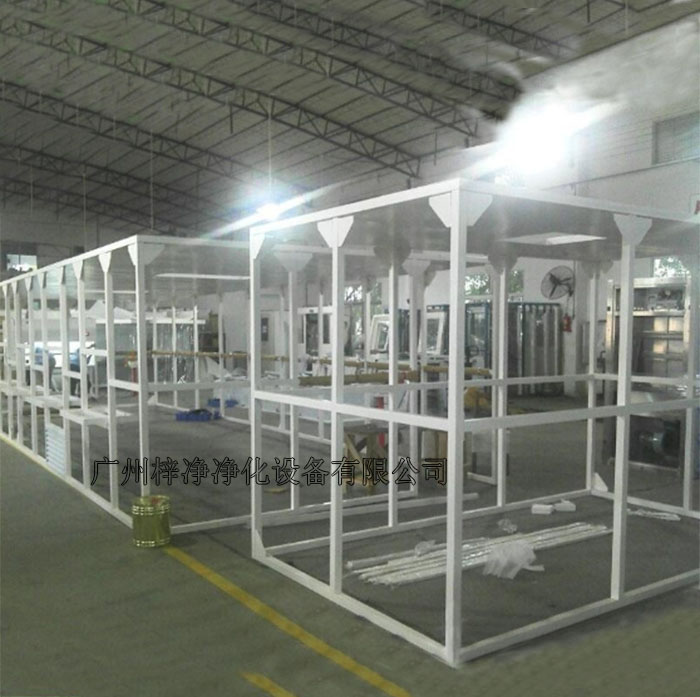 潔凈棚、高效空氣過濾器和潔凈工作臺是構(gòu)成無塵凈室的核心設(shè)備，它們各自發(fā)揮著重要作用。